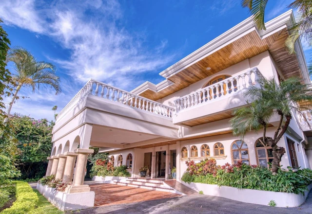 Buena Vista Chic Hotel