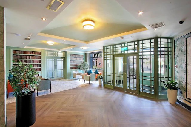 Waterford Marina Hotel