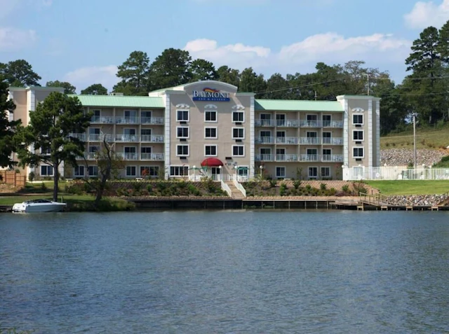 Baymont by Wyndham Hot Springs On the Lake
