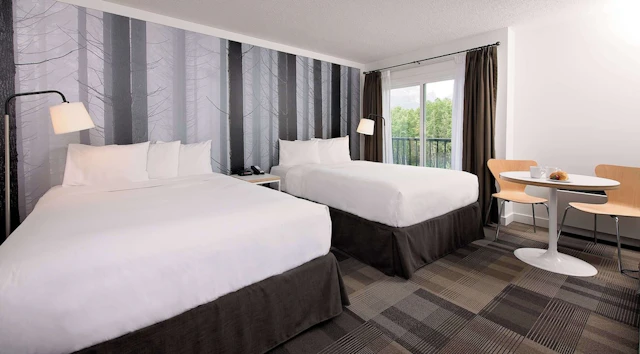 Coast Canmore Hotel & Conference Centre