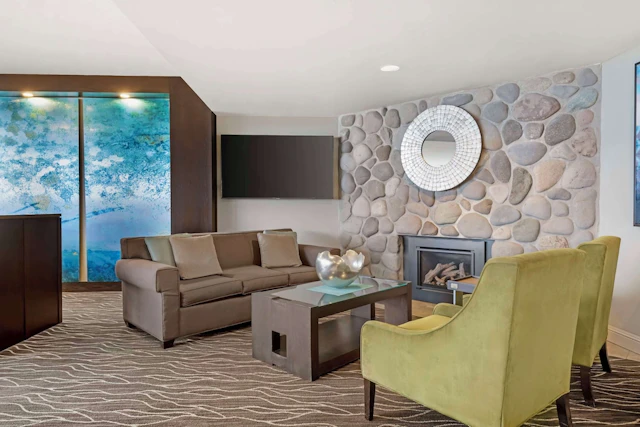 Best Western Plus Agate Beach Inn