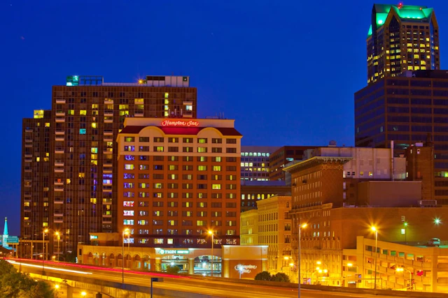 Hampton Inn St. Louis-Downtown (At the Gateway Arch)