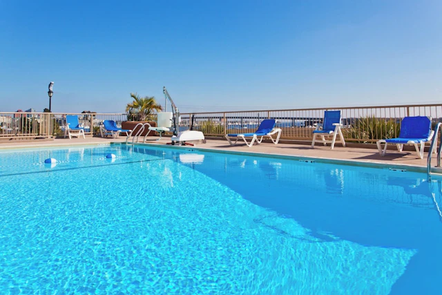 Holiday Inn Charleston Riverview by IHG