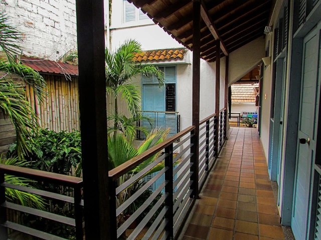 Aluna Hostel B&B