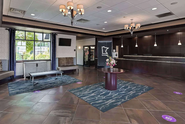 Wyndham Bloomington - Mall of America