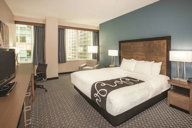 La Quinta Inn & Suites by Wyndham Chicago Downtown