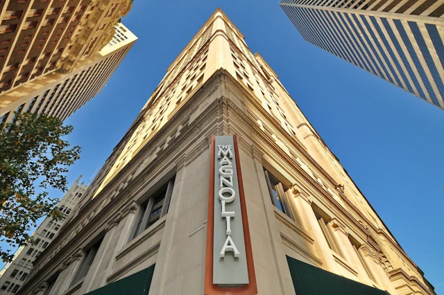 Magnolia Hotel Dallas Downtown