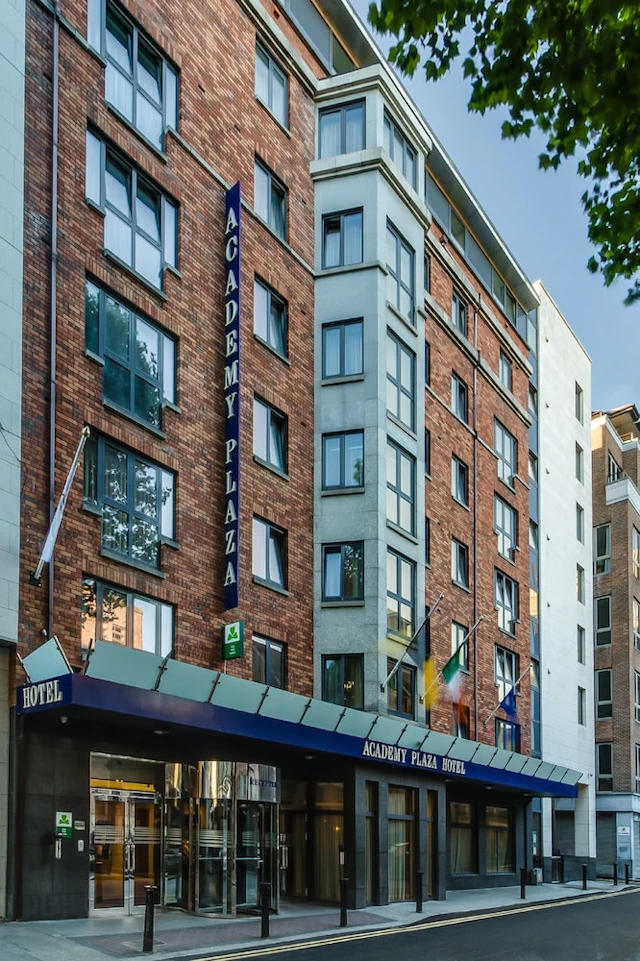 Academy Plaza Hotel