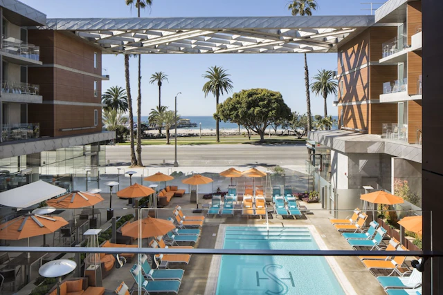 Shore Hotel