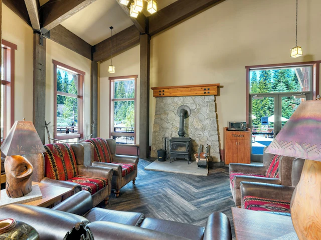 Wuksachi Lodge