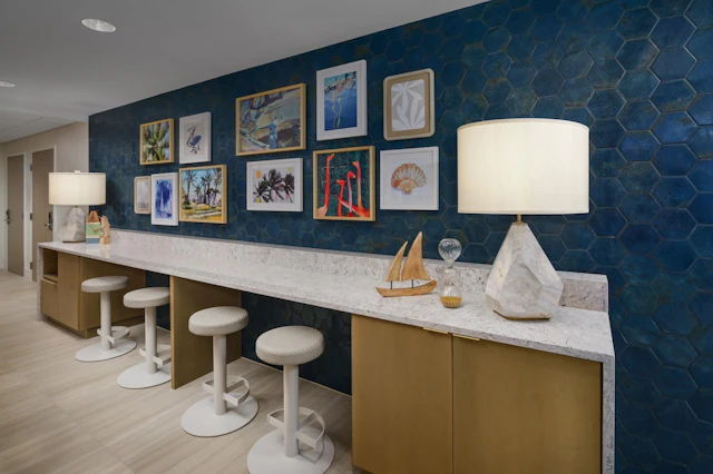 DoubleTree Beach Resort by Hilton Tampa Bay - North Redingto