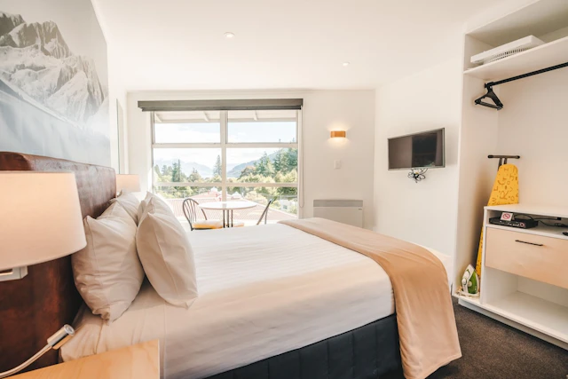 Blue Peaks Lodge