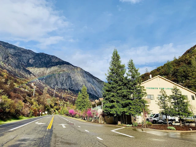Yosemite View Lodge