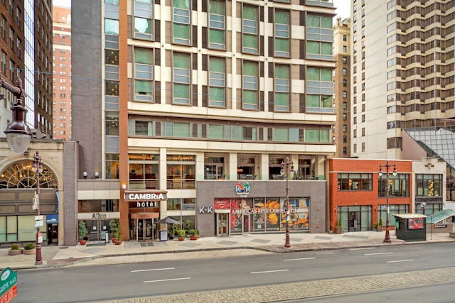 Cambria Hotel Philadelphia Downtown - Center City