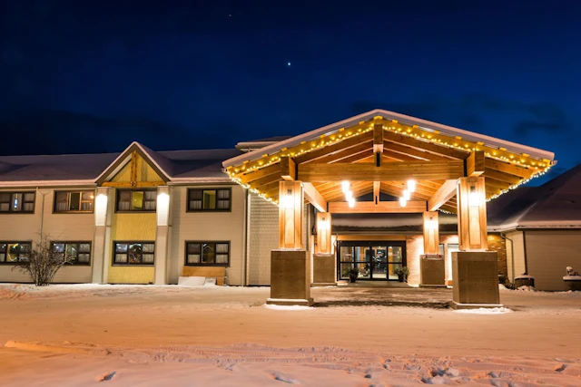 Prestige Hudson Bay Lodge & Conference Centre, WorldHotels Crafted Collection