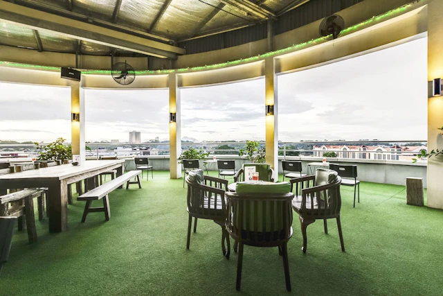 The LimeTree Hotel