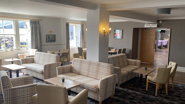 Caledonian Hotel