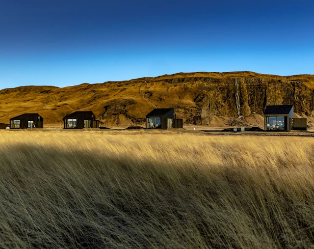 Seljalandsfoss Horizons