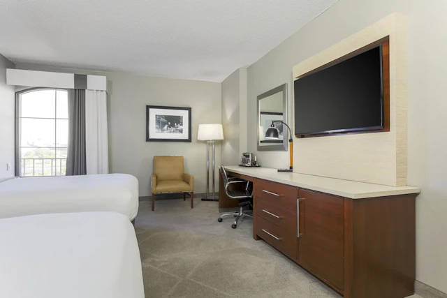 DoubleTree by Hilton Austin - University Area