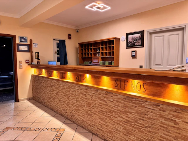 ALK HOTEL™