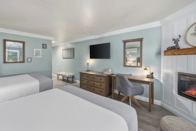 Cambria Pines Lodge