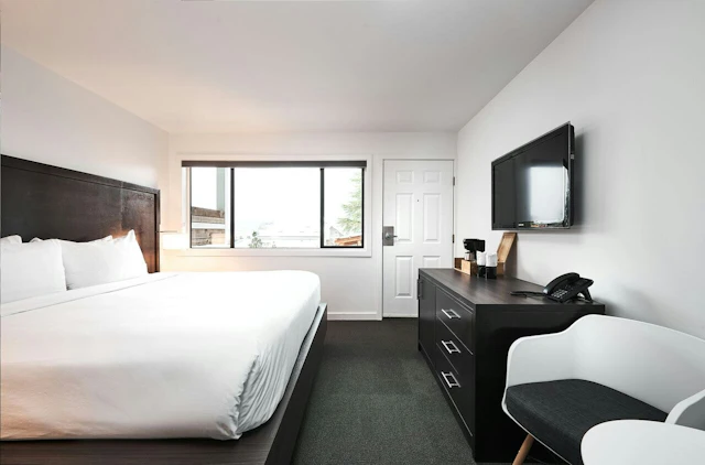 Tofino Resort + Marina