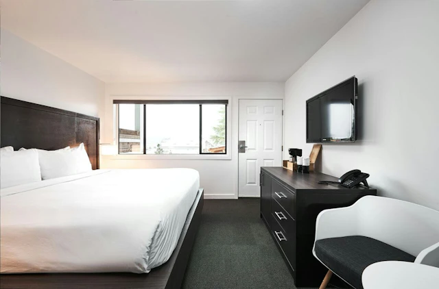 Tofino Resort + Marina