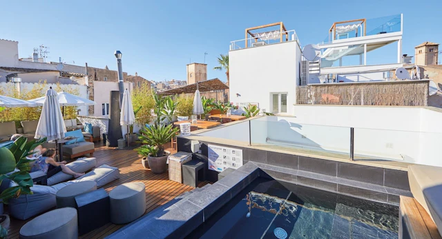 Puro Oasis Urban Hotel
