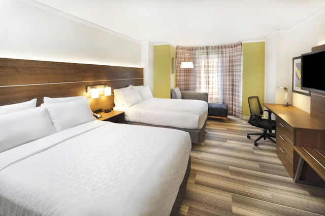 Holiday Inn Express and Suites Fisherman's Wharf by IHG
