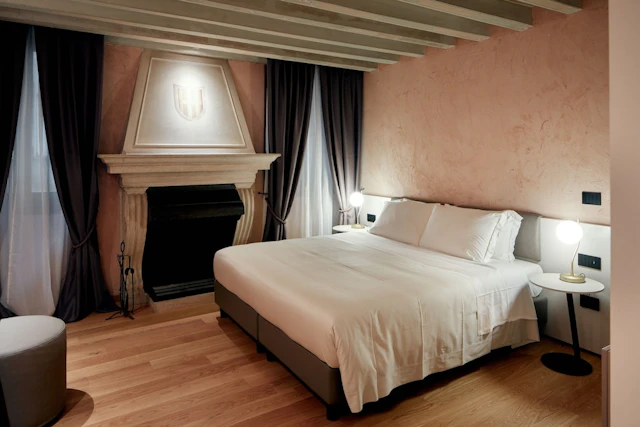 Ca' Dei Proverbi Suites - Wenice Deep Culture