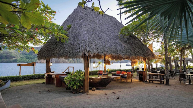 Isla Chiquita Glamping Hotel