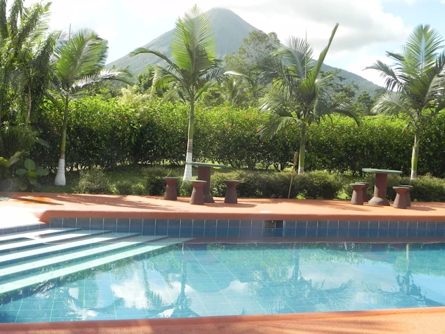 Hotel Faro Arenal