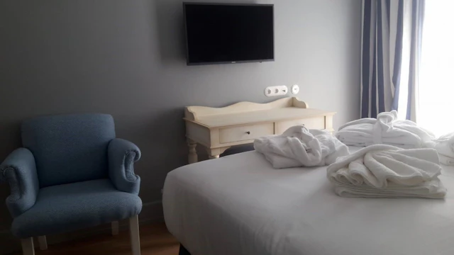 Aenos Hotel