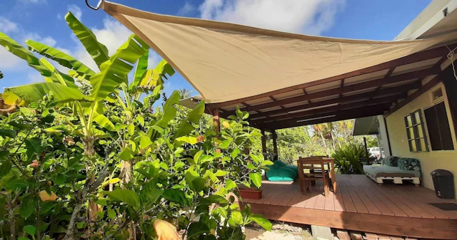 Moana Breeze Eco Lodge