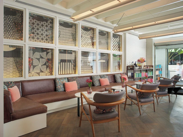 H10 Universitat Hotel