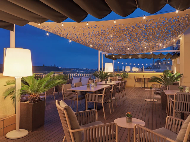 H10 Universitat Hotel