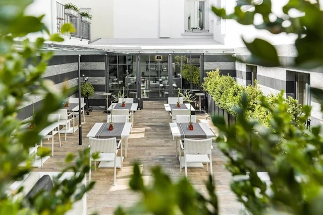 LHP Hotel River & SPA