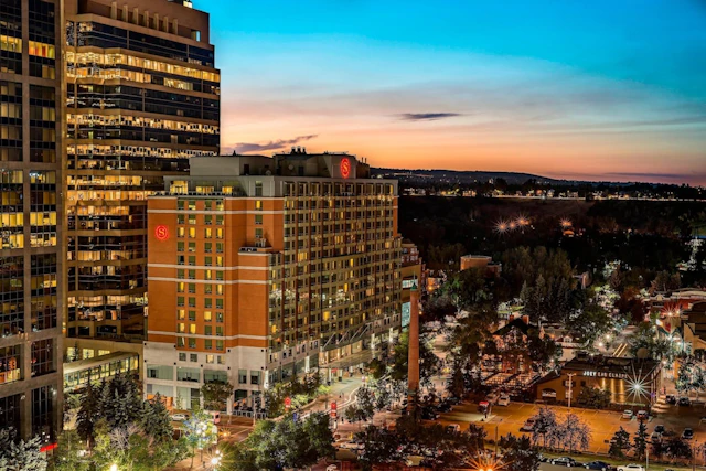 Sheraton Suites Calgary Eau Claire