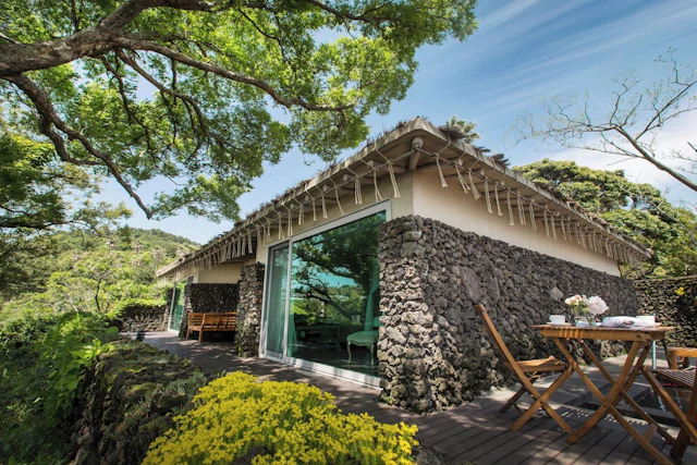 Seaes Hotel & Resort
