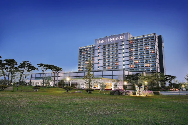 Hotel Hyundai by Lahan Mokpo