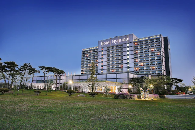 Hotel Hyundai by Lahan Mokpo