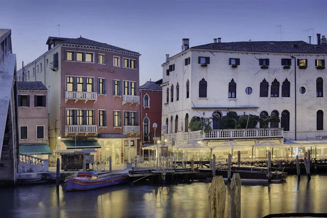 NH Venezia Santa Lucia