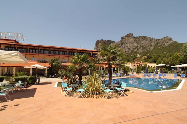 Famissi Eden Hotel