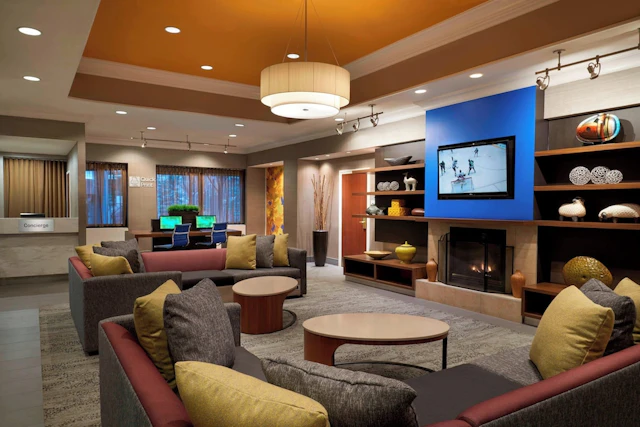 Courtyard by Marriott Downtown Toronto