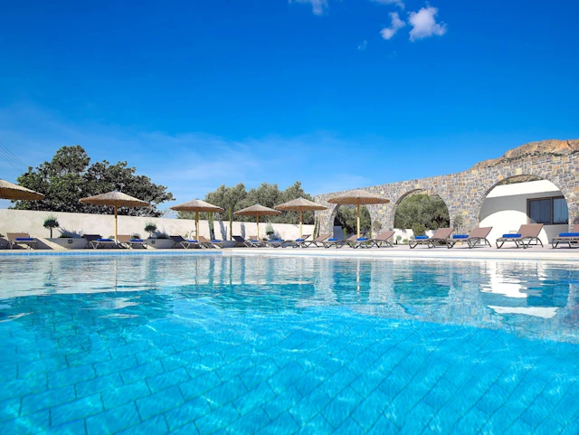 Coriva Beach Hotel