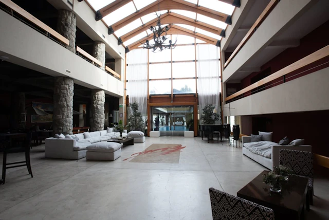 Cacique Inacayal Lake & Spa Hotel