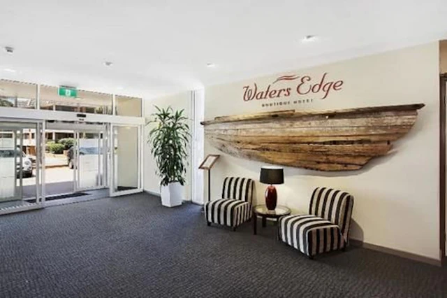 Comfort Resort Waters Edge