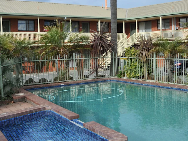 Apollo Bay Motel and Apartments