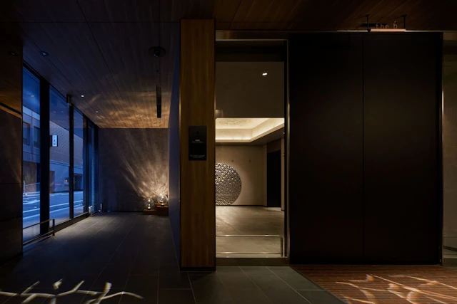 The b Ginza