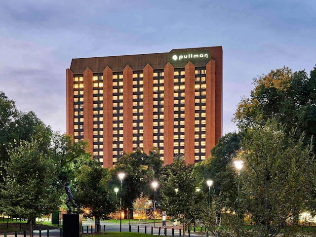 Pullman Melbourne on the Park